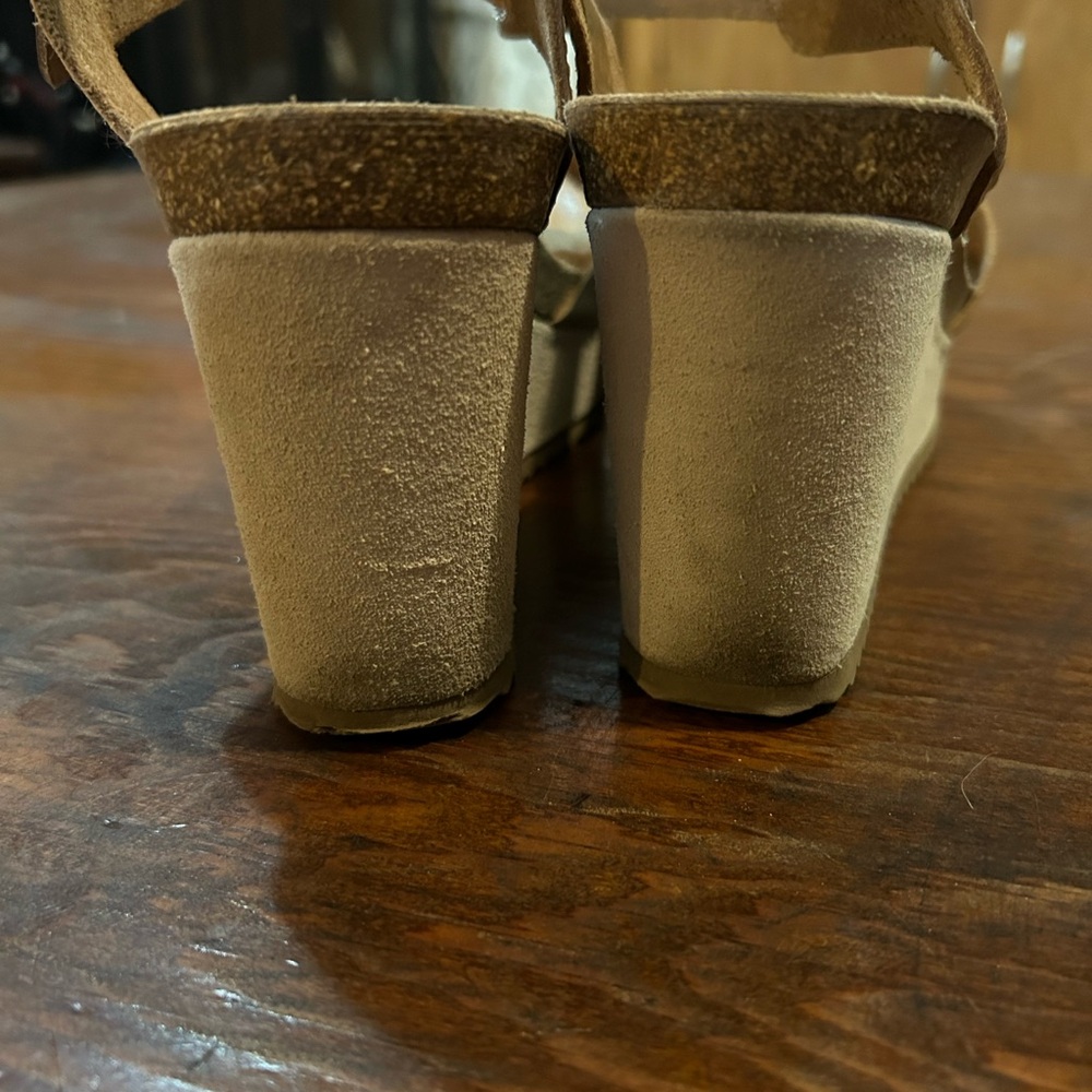 Wedges - Picture 5 of 6